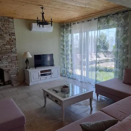 Diogenis Vila Argostoli (Kefalonia)